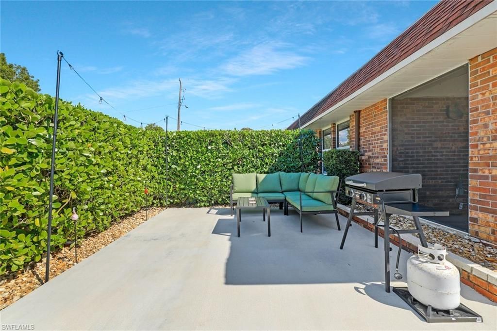 2710 Arbutus St, Unit B1, Naples, FL 34112 Photo