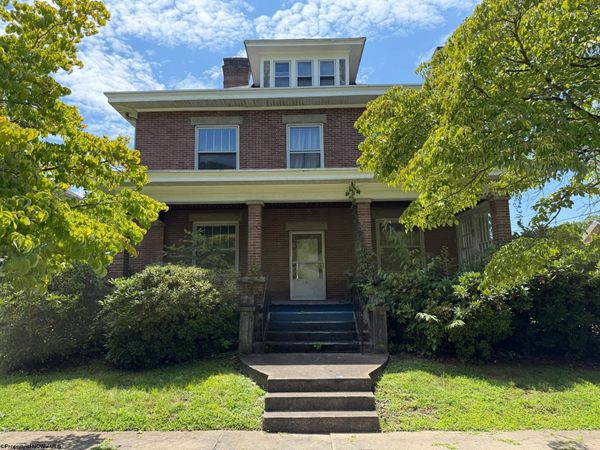 131 W 7th Street, Weston, WV 26452