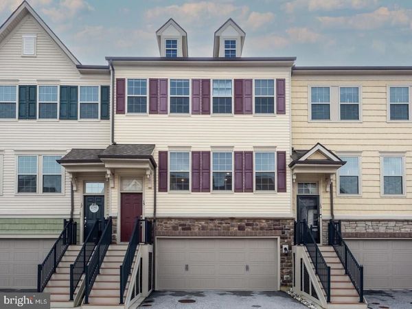 15 EAGLE LANE , MALVERN, PA 19355