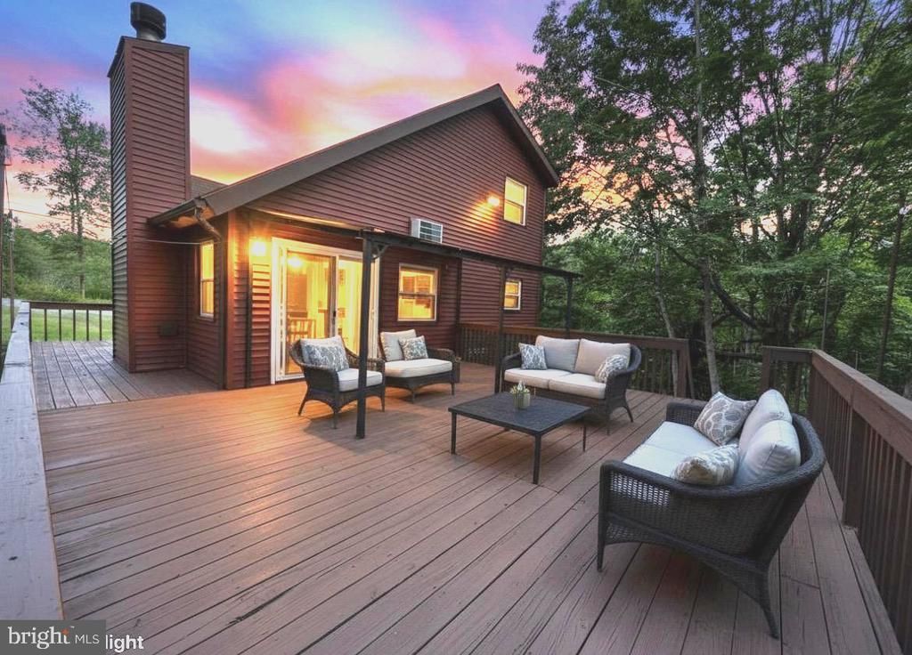 11 MEADOWVIEW DRIVE, LAKE ARIEL, PA 18436