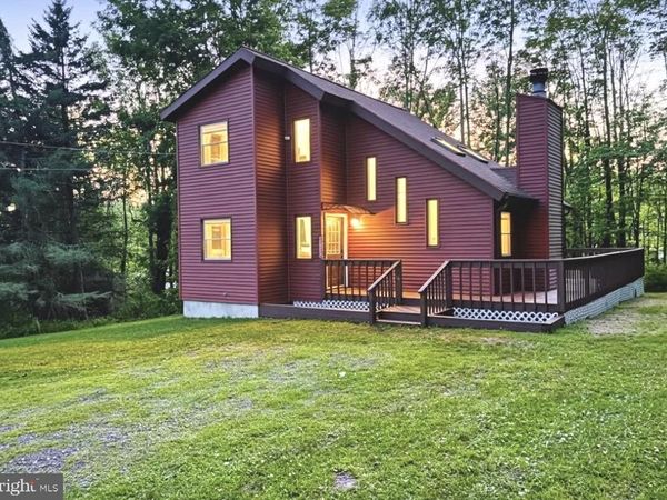 11 MEADOWVIEW DRIVE, LAKE ARIEL, PA 18436