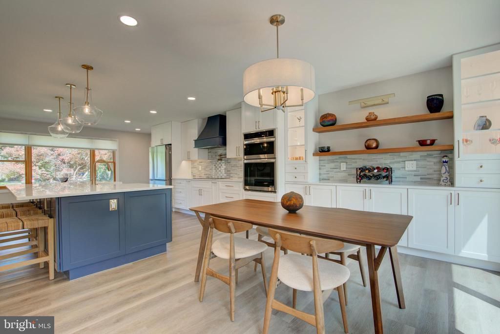 12031 Cheviot Drive, Herndon, VA 20170 Main Photo