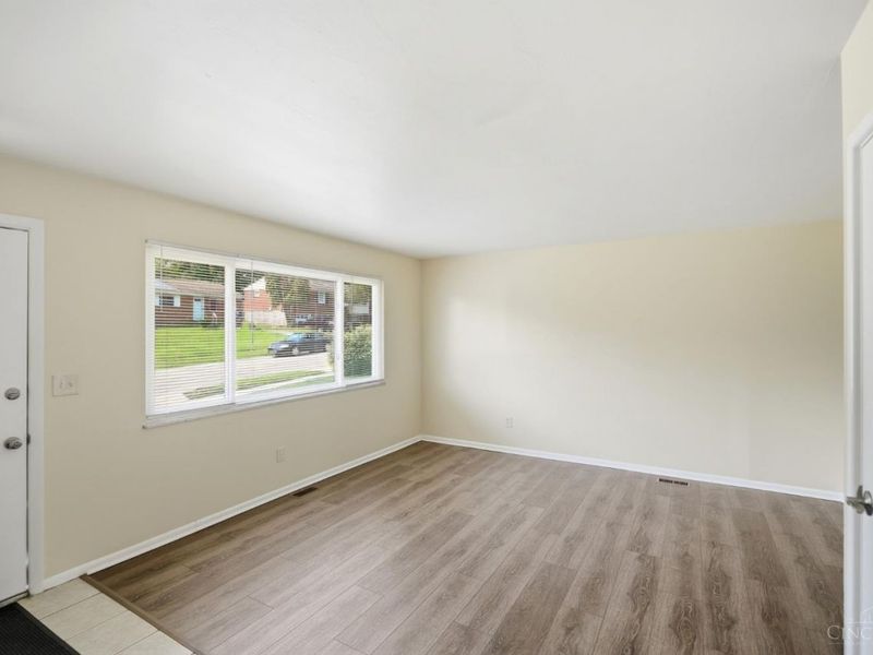 766 Hargrove Way, Forest Park, OH 45240 Photo 6