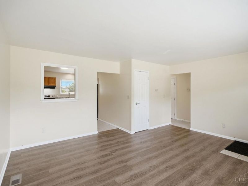 766 Hargrove Way, Forest Park, OH 45240 Photo 7