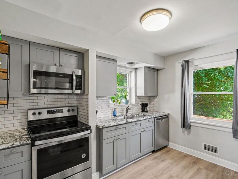 1802 Waltham Avenue, North College Hill, OH 45239 Photo 10