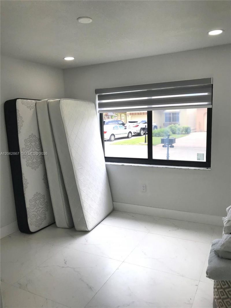 6651 NW 173rd Ln, Unit 6651, Hialeah, FL 33015 Photo