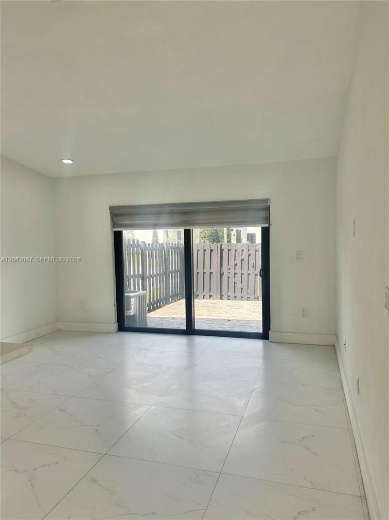 6651 NW 173rd Ln, Unit 6651, Hialeah, FL 33015 Photo