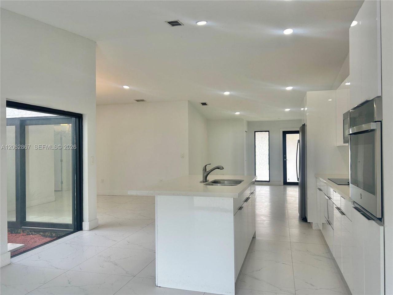 6651 NW 173rd Ln, Unit 6651, Hialeah, FL 33015 Photo