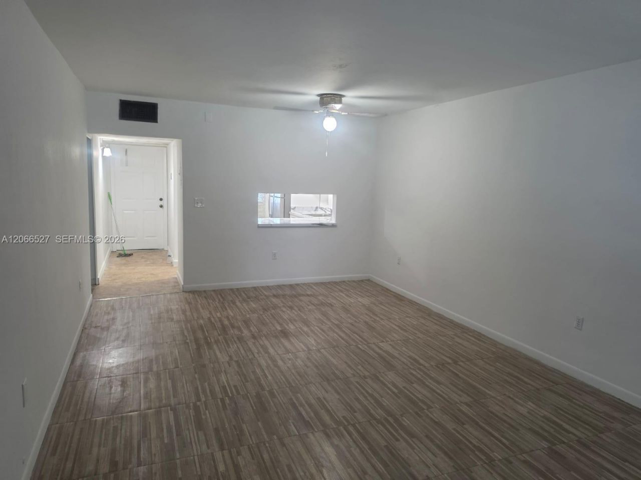 251 NE 187th St, Unit 803, Miami, FL 33179 Photo