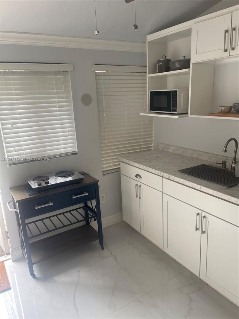 Please Call For Address, Miami, FL 33179 Photo