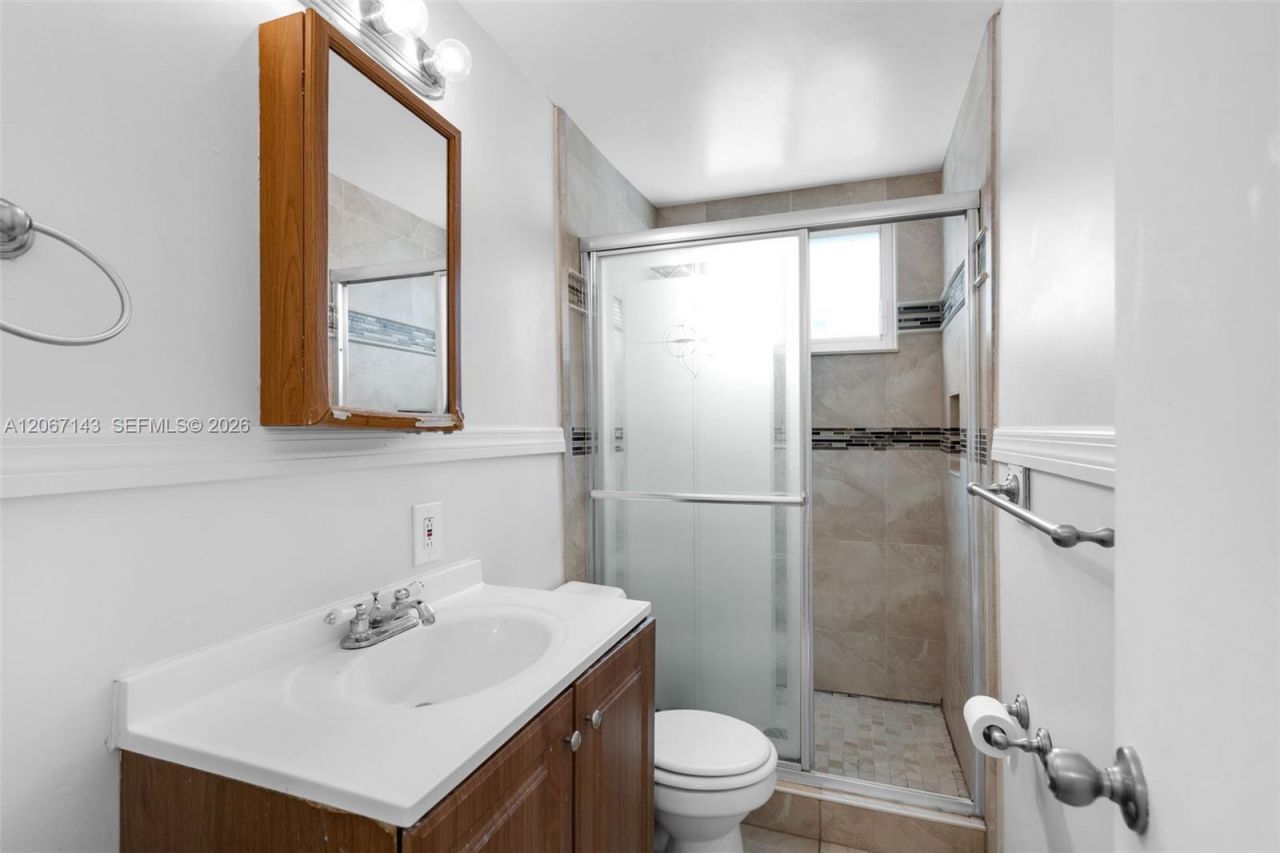 1065 98th St , Unit 1, Bay Harbor Islands, FL 33154 Photo
