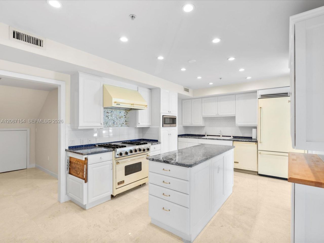 730 3rd St, Unit 101, Miami Beach, FL 33139 Photo