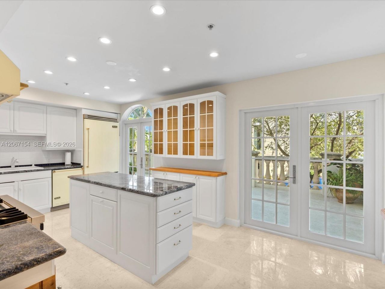 730 3rd St, Unit 101, Miami Beach, FL 33139 Photo