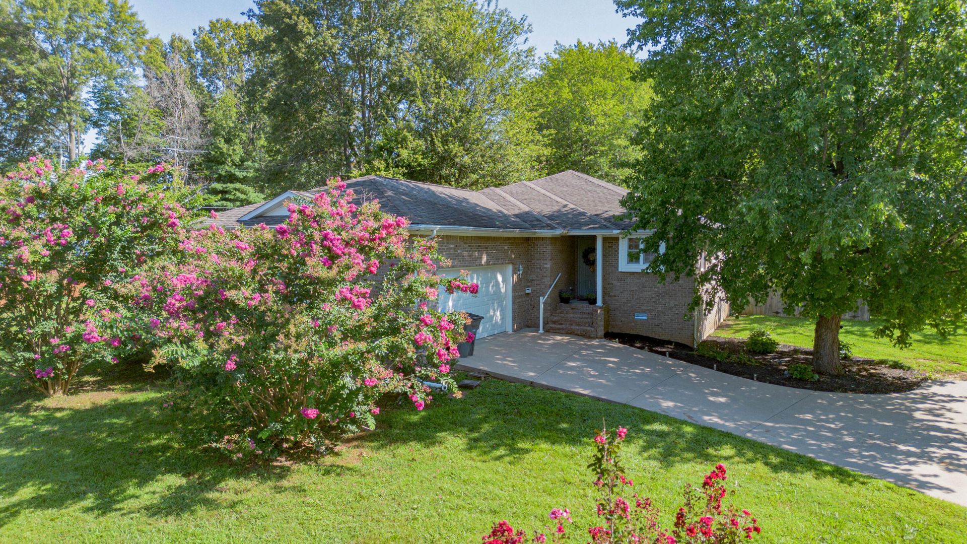 7045 Foxborough Lane, Paducah, KY 42001 Main Photo