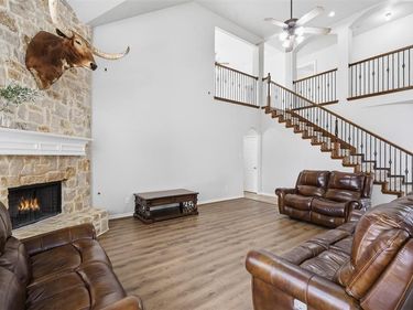 424 High Desert Drive, Fort Worth, TX 76131