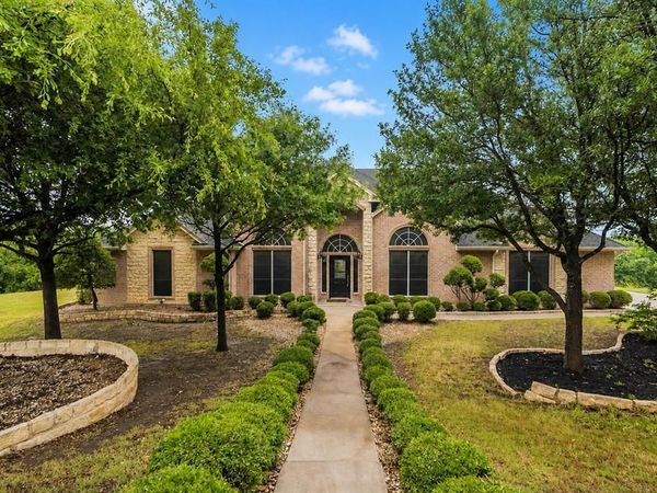 117 Danielle Drive , Hudson Oaks, TX 76087