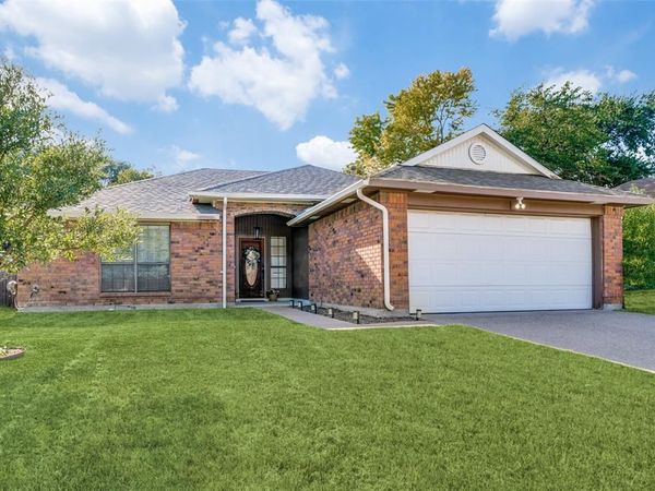 2113 McIntosh Drive , Garland, TX 75040
