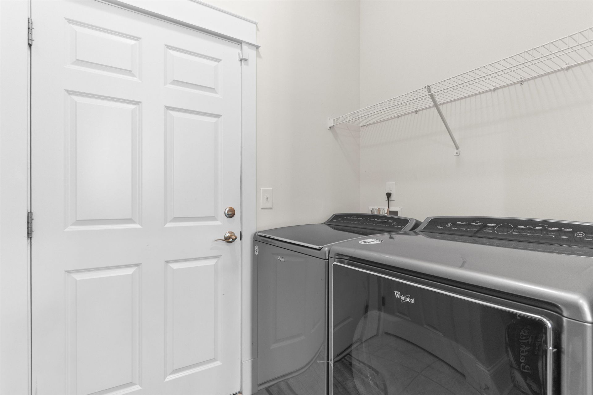 1189 Peterson St. Photo 25