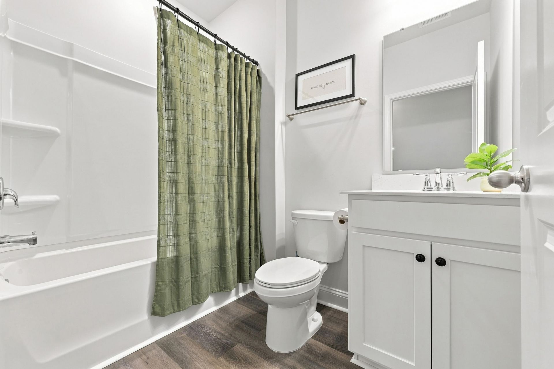 867 Ireland Dr. Photo 13