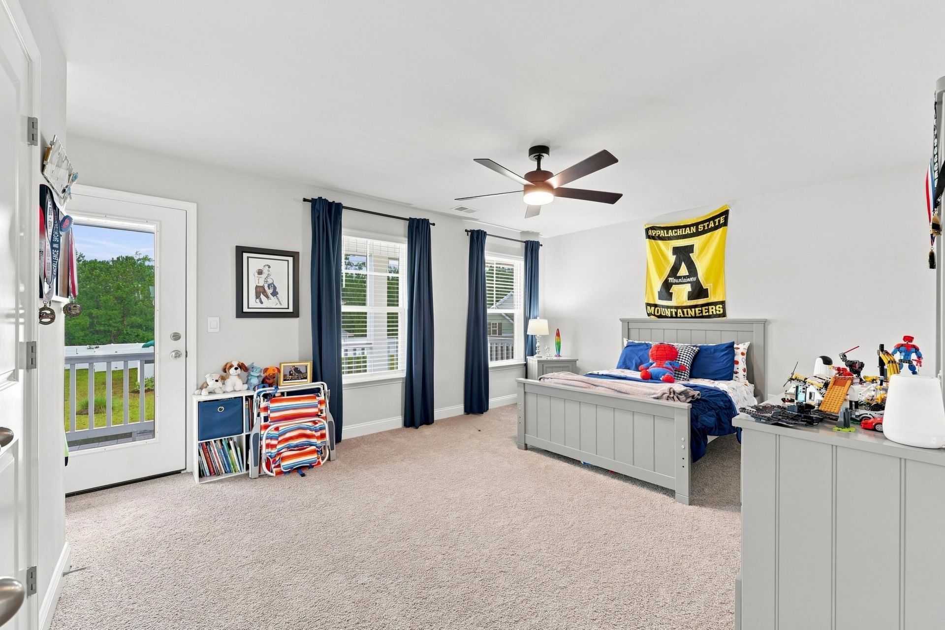 867 Ireland Dr. Photo 17