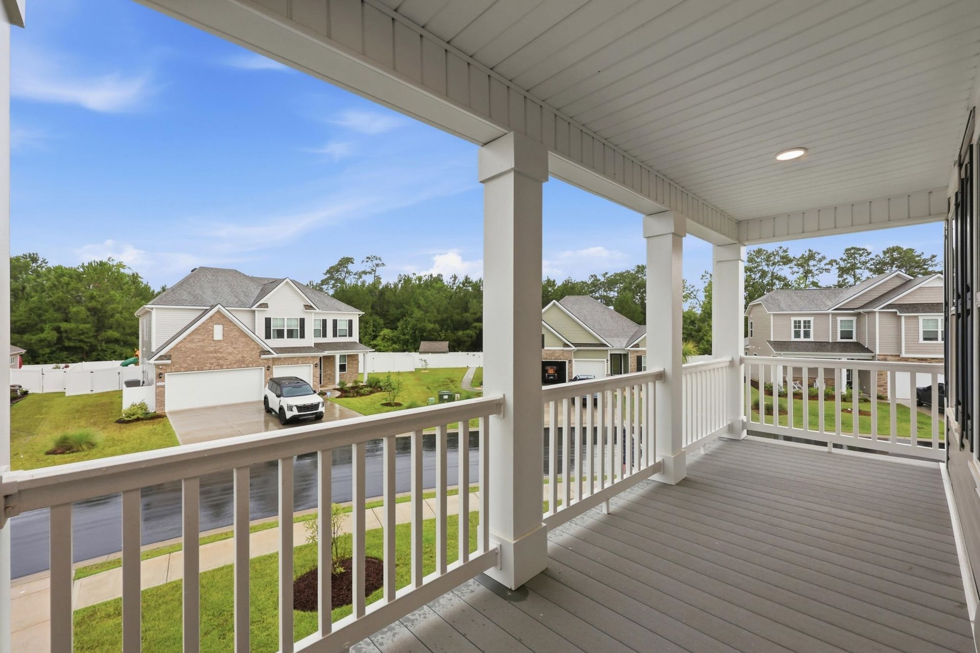 867 Ireland Dr. Photo 19