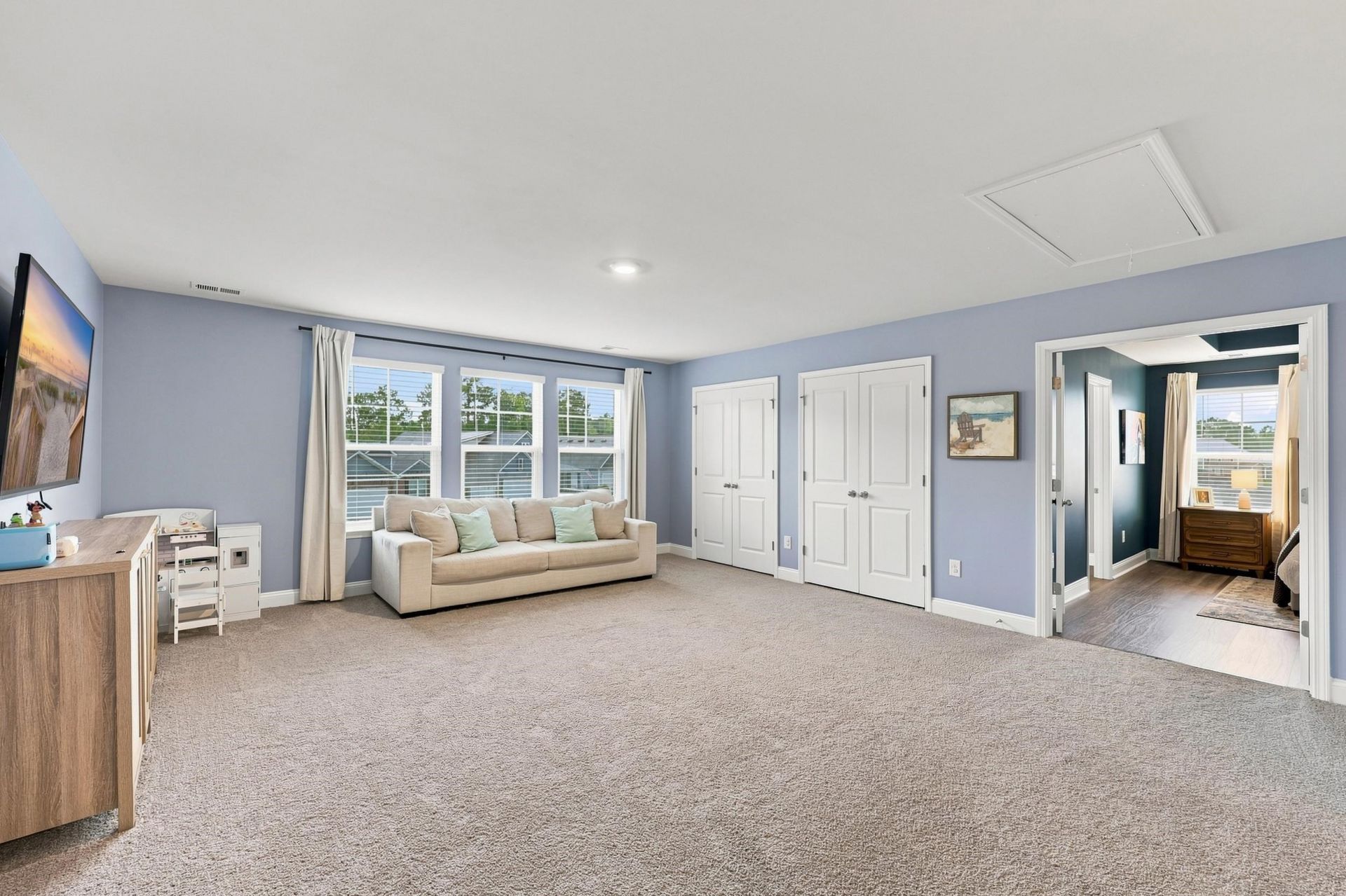 867 Ireland Dr. Photo 20