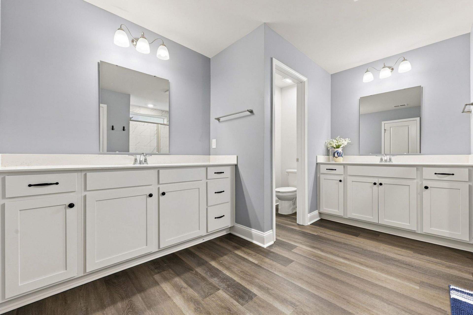 867 Ireland Dr. Photo 24