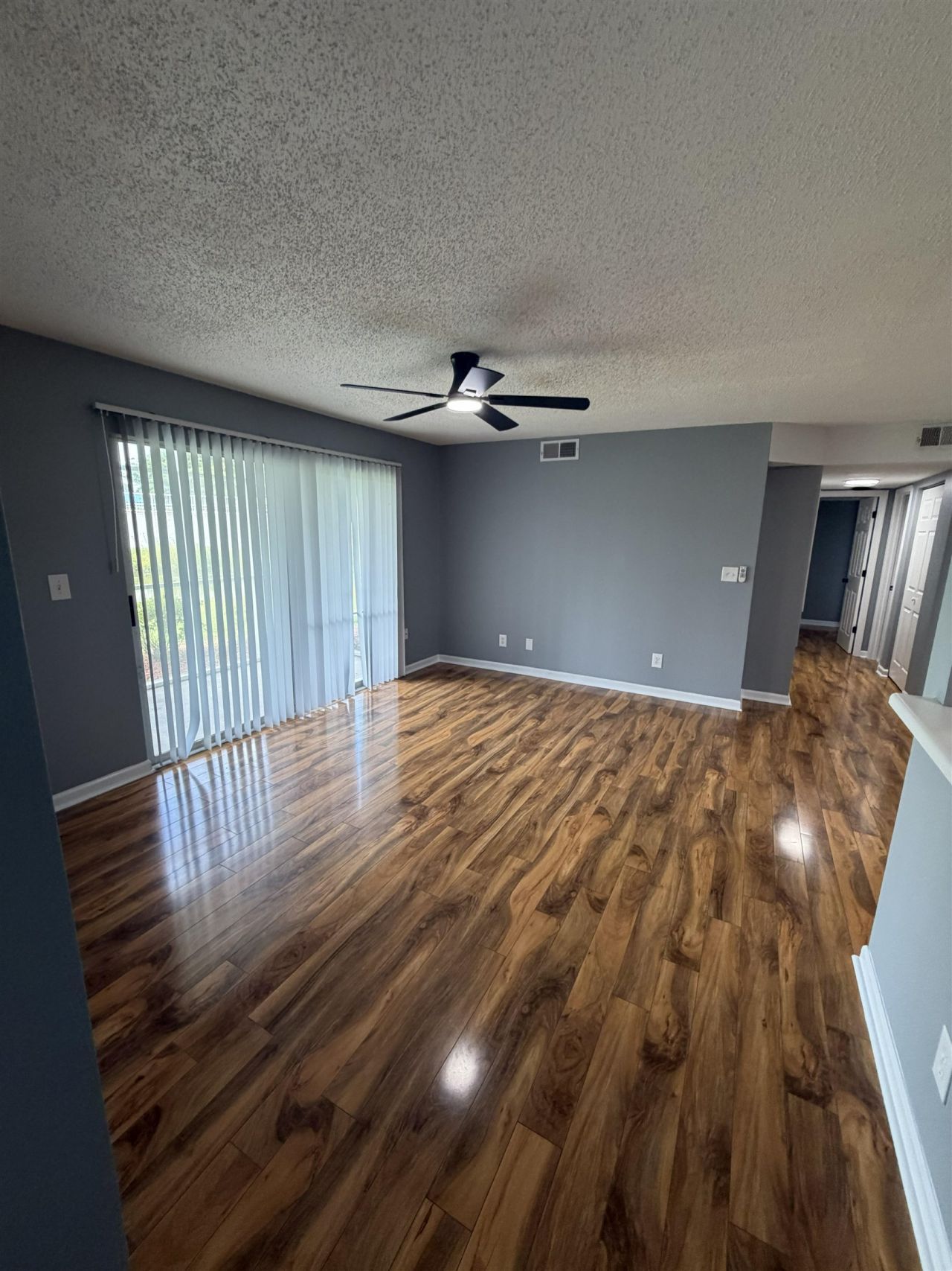 8725 Chandler Dr. Photo 2