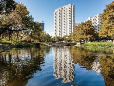 3225 Turtle Creek Boulevard, Unit 1429, Dallas, TX 75219