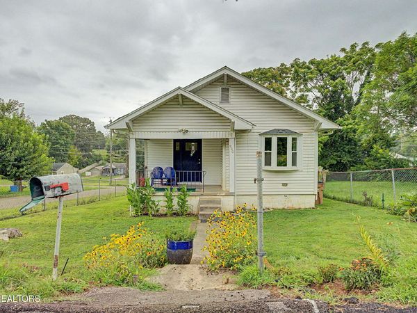 900 W Emerald Ave, Knoxville, TN 37921