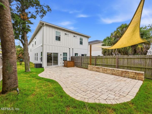 820 3RD Avenue S, Jacksonville Beach, FL 32250