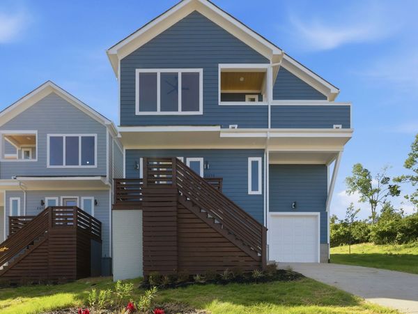 2109D W Summitt Ave , Nashville, TN 37218