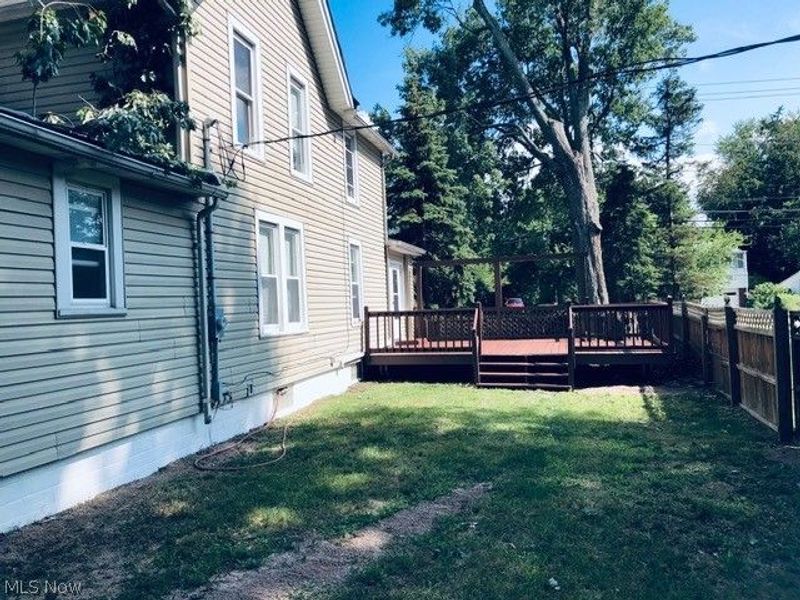 7065 Lake Shore Boulevard, Mentor, OH 44060 Photo 3