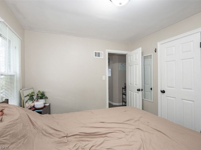 2617 E 130th Street, Cleveland, OH 44120 Photo 28