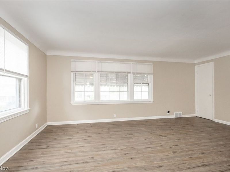 2617 E 130th Street, Cleveland, OH 44120 Photo 8