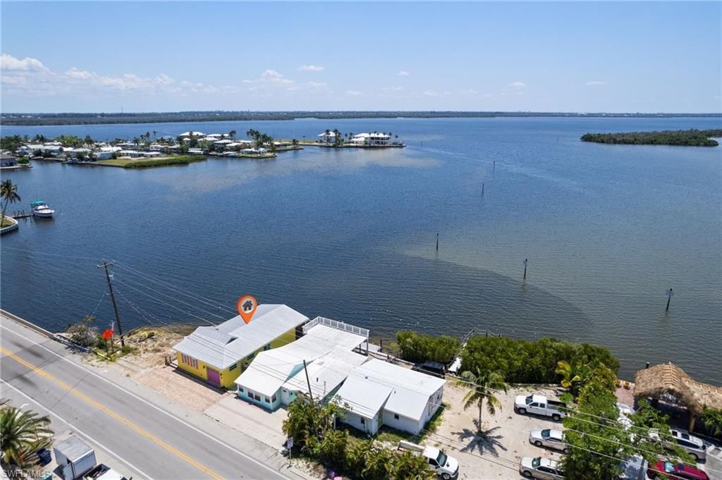 4819 Pine Island Rd Nw, Matlacha, FL 33993 Photo
