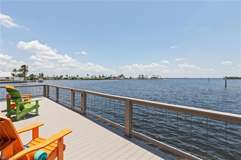 4819 Pine Island Rd Nw, Matlacha, FL 33993 Photo
