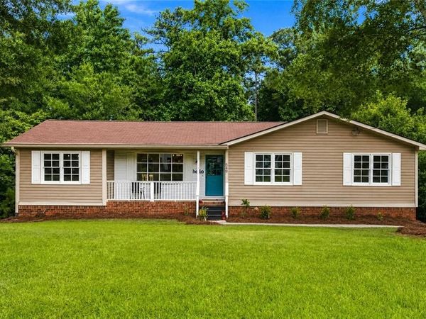 549 Rivercrest Drive , Woodstock, GA 30188