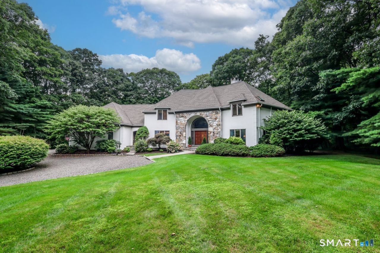 5 Dry River, Redding, CT 06896 Main Photo