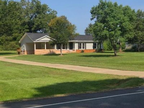 8075 N Lakeshore Drive , Shreveport, LA 71107