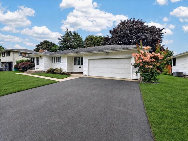 69 Plaza Drive , Rochester, NY 14617