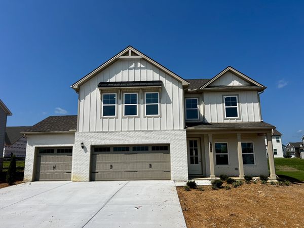 1040 Bluestem Rd , Columbia, TN 38401