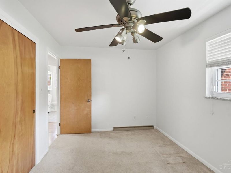 5717 Glow Court, Cincinnati, OH 45238 Photo 17