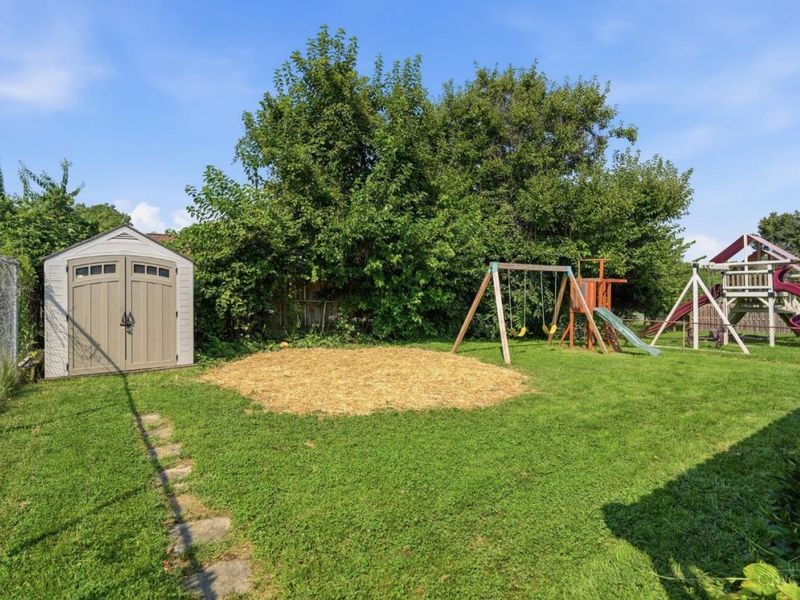 5717 Glow Court, Cincinnati, OH 45238 Photo 31