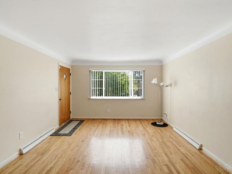 5717 Glow Court, Cincinnati, OH 45238 Photo 6