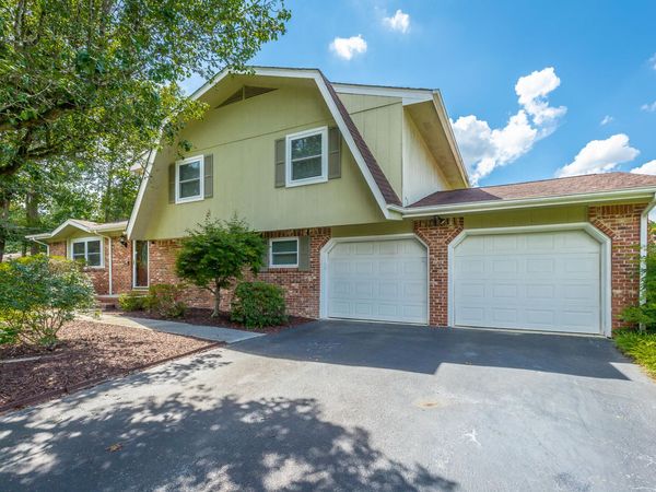 9329 Charbar Circle, Chattanooga, TN 37421