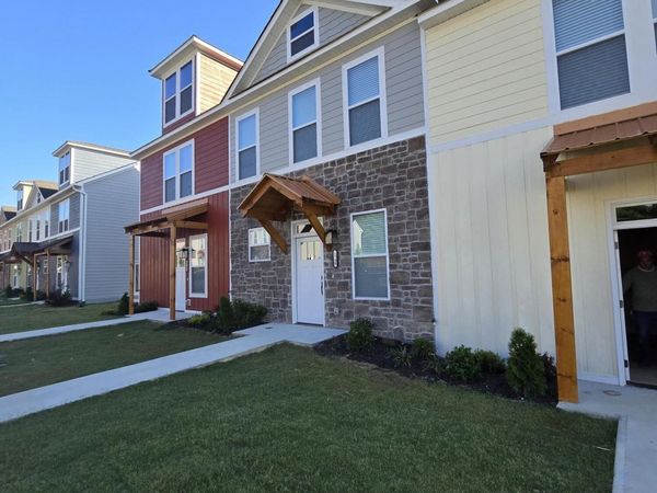1808,1806, 1804,1802 Arbor Hills Drive, Cleveland, TN 37323