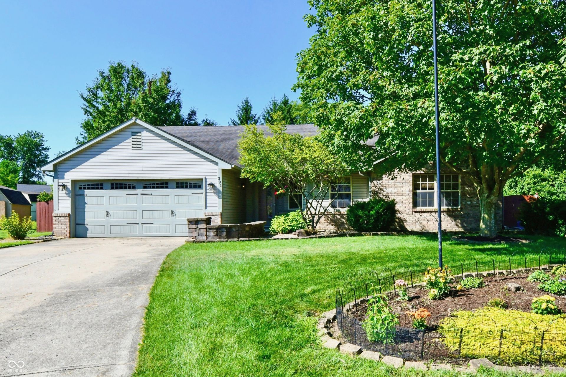 391 Longfellow Court, Greenfield, IN 46140 Main Photo