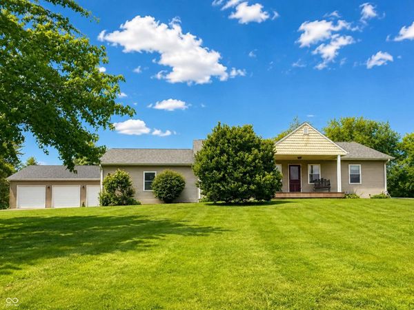 201 Janeway Drive, Veedersburg, IN 47987