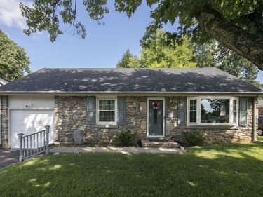 1754 Beacon Hill Road, Lexington, KY 40504